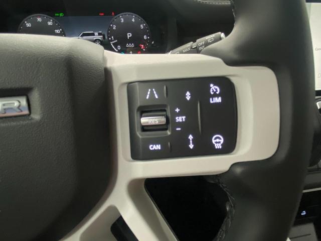 2025 Defender Vehicle Photo in Appleton, WI 54913