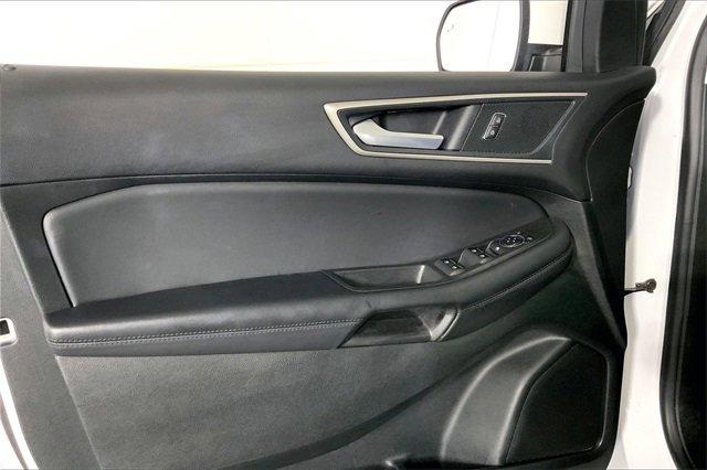 2024 Ford Edge Vehicle Photo in KANSAS CITY, MO 64114-4502