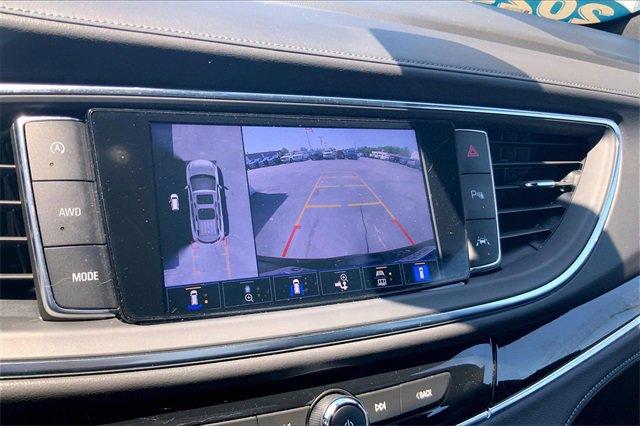 2024 Buick Enclave Vehicle Photo in TOPEKA, KS 66609-0000