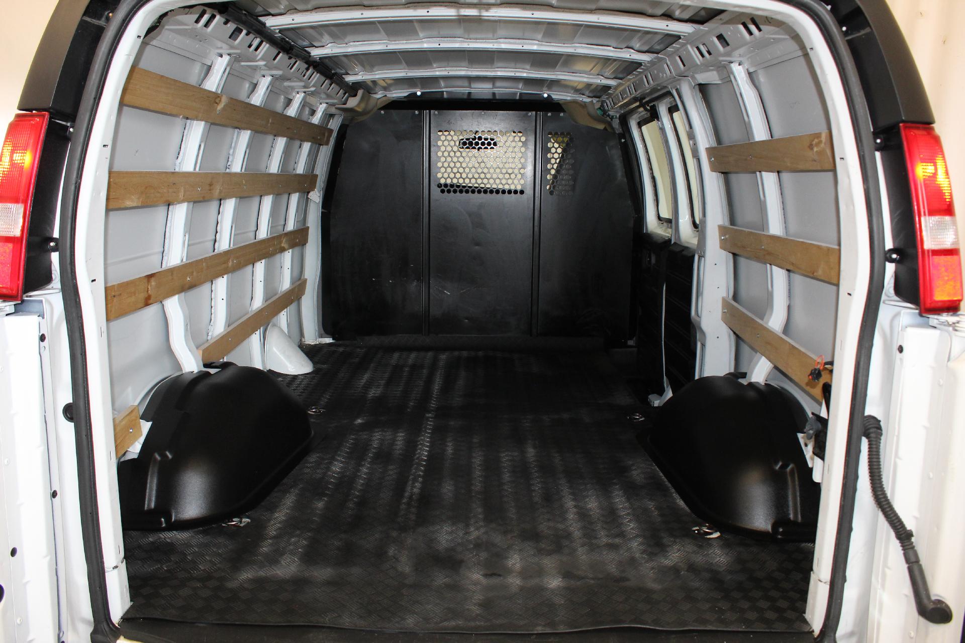 2022 GMC Savana Cargo 2500 Vehicle Photo in NORTHAMPTON, MA 01060-1120