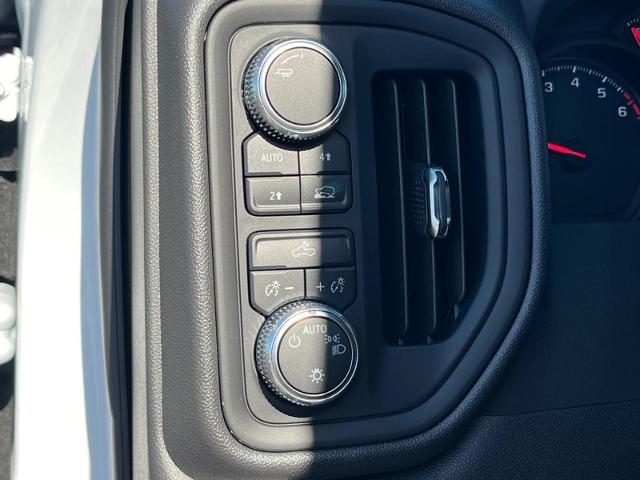 2025 GMC Sierra 1500 Vehicle Photo in COLUMBIA, MO 65203-3903