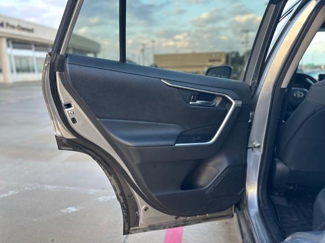 2019 Toyota RAV4 Vehicle Photo in Grapevine, TX 76051