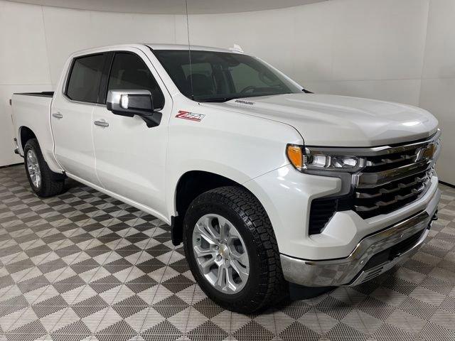 2025 Chevrolet Silverado 1500 Vehicle Photo in PHOENIX, AZ 85014-3381