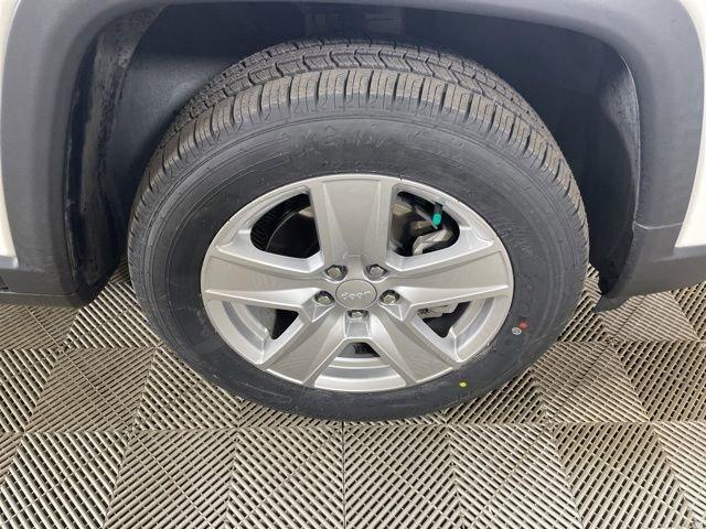 2022 Jeep Compass Vehicle Photo in PHOENIX, AZ 85014-3381