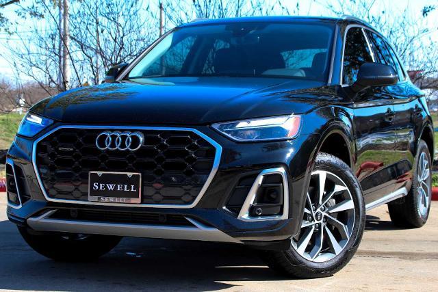 2024 Audi Q5 Vehicle Photo in SUGAR LAND, TX 77478