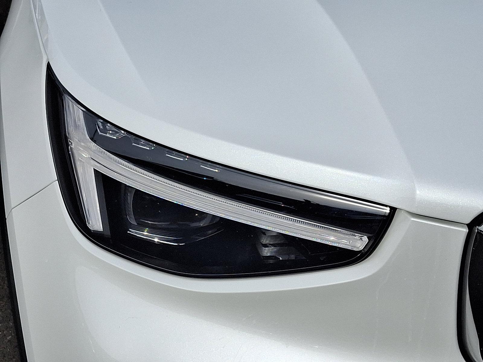 2024 Volvo XC40 Vehicle Photo in Trevose, PA 19053