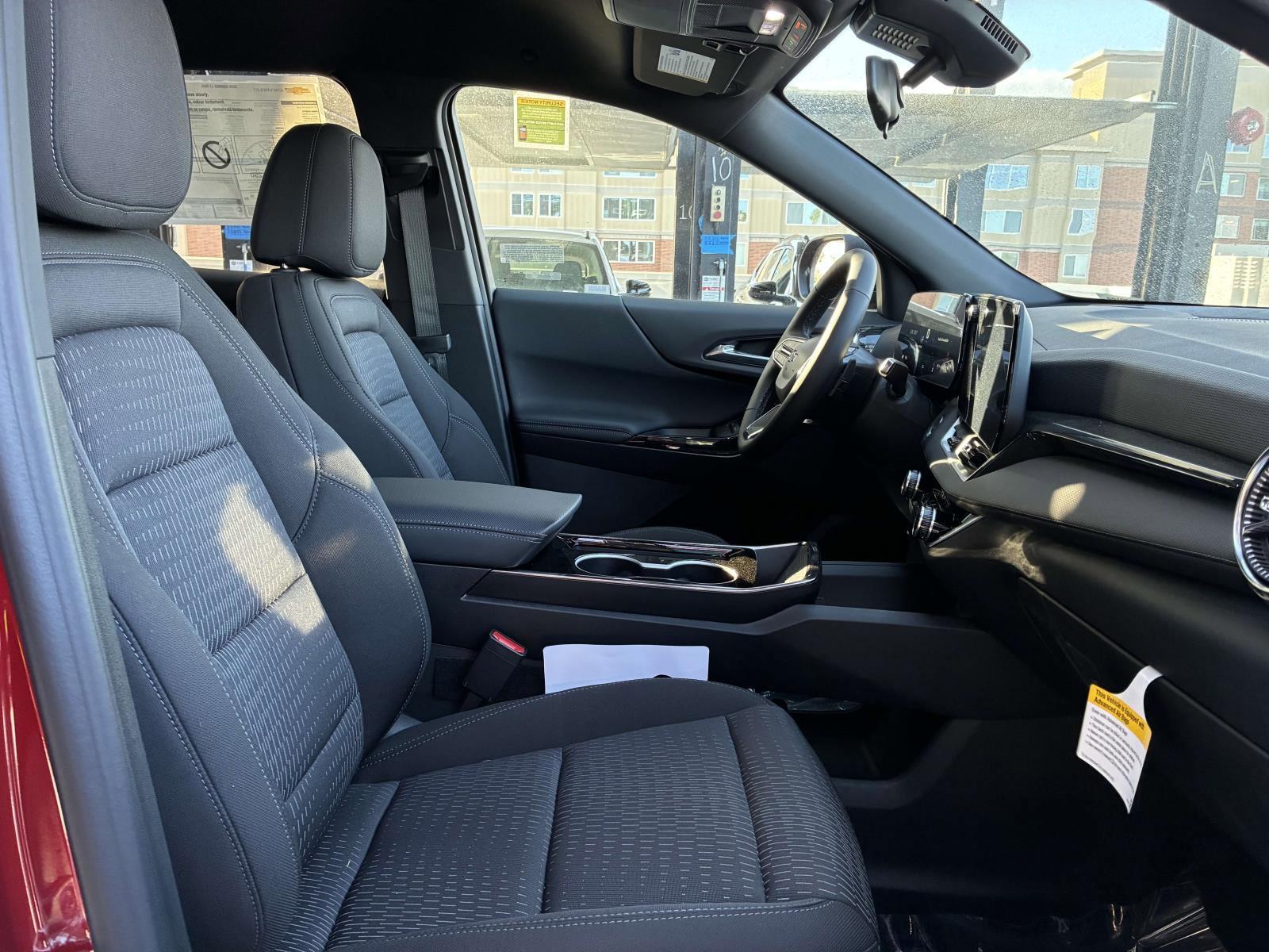 2025 Chevrolet Equinox Vehicle Photo in LOS ANGELES, CA 90007-3794