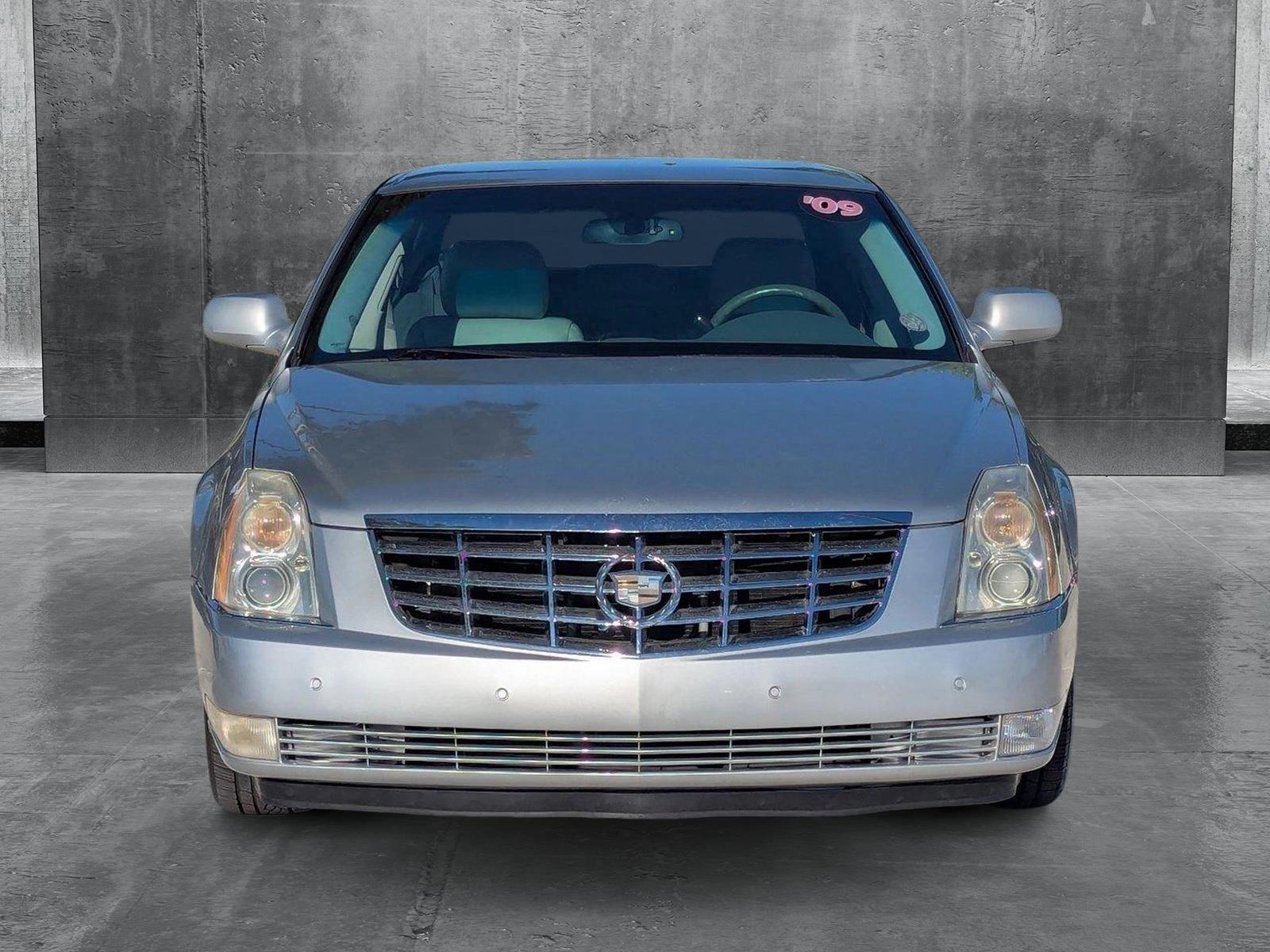 2009 Cadillac DTS Vehicle Photo in Davie, FL 33331