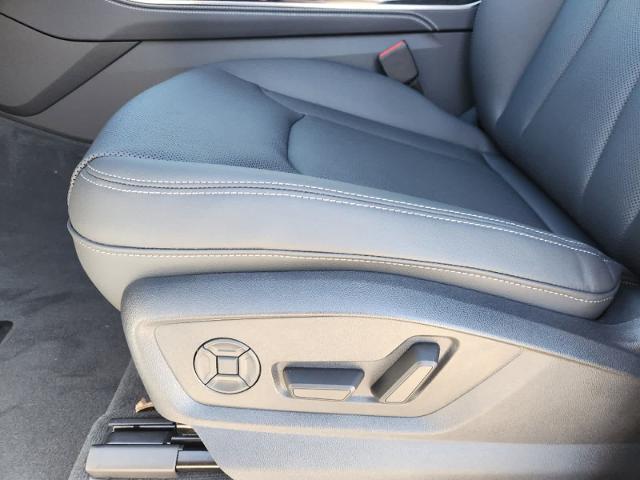 2025 Audi Q7 Vehicle Photo in HOUSTON, TX 77090