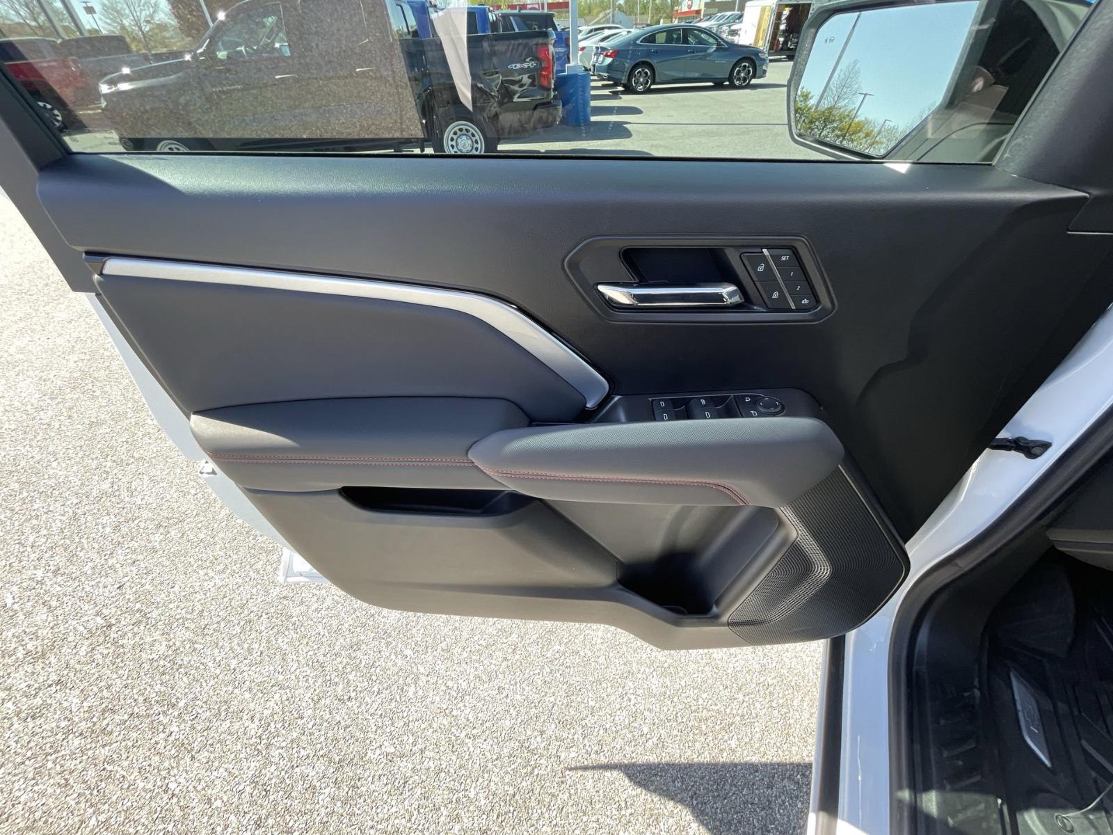 2025 Chevrolet Colorado Vehicle Photo in BENTONVILLE, AR 72712-4322