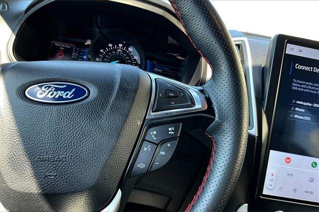 2024 Ford Edge Vehicle Photo in TOPEKA, KS 66609-0000