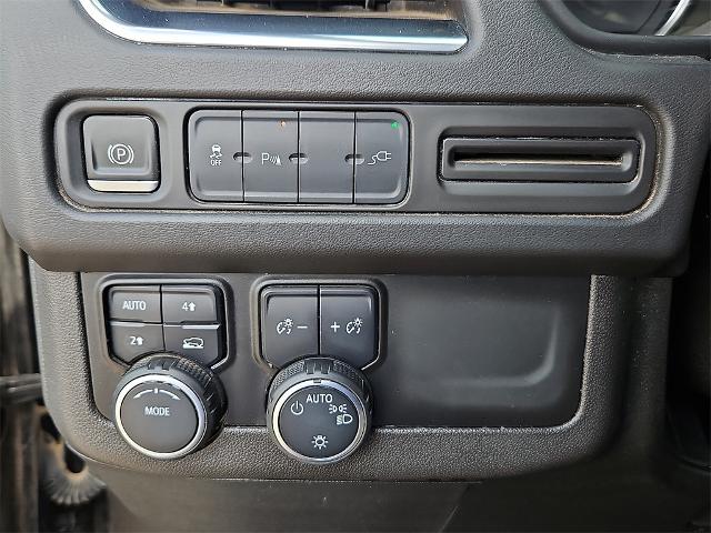 2021 Chevrolet Suburban Vehicle Photo in EASTLAND, TX 76448-3020