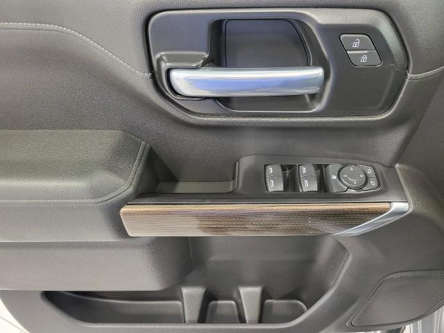 2020 Chevrolet Silverado 1500 Vehicle Photo in APPLETON, WI 54914-4656