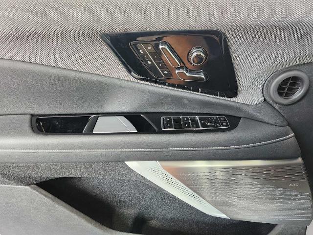 2025 Cadillac OPTIQ Vehicle Photo in HOUSTON, TX 77079
