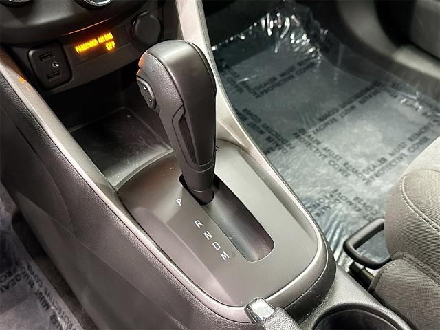 2022 Chevrolet Trax Vehicle Photo in EVERETT, WA 98203-5662