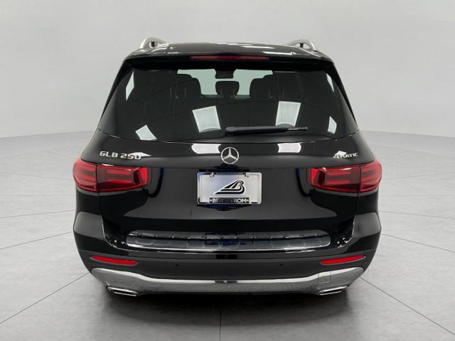2025 Mercedes-Benz GLB Vehicle Photo in Appleton, WI 54913