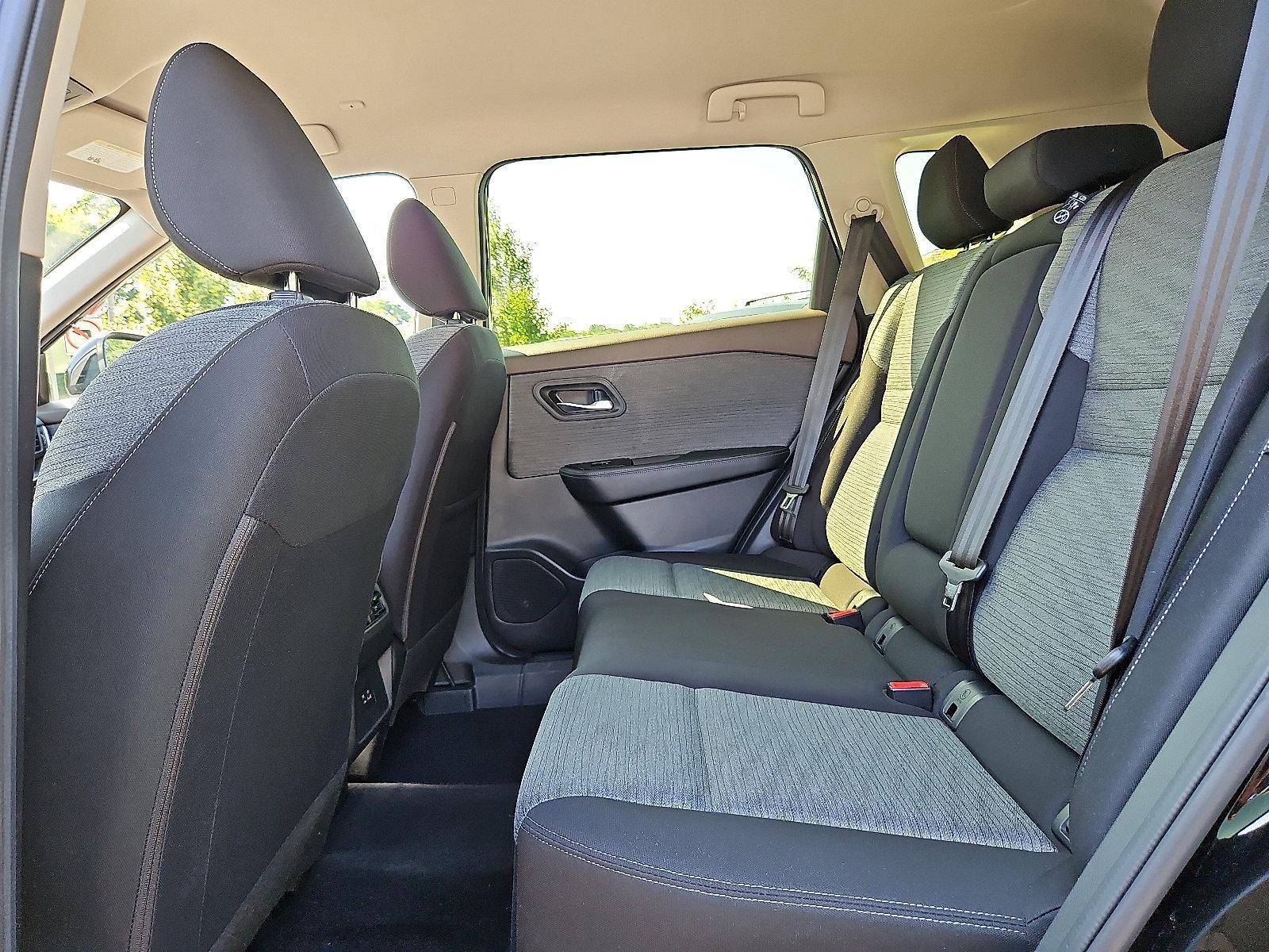 2023 Nissan Rogue Vehicle Photo in Jenkintown, PA 19046
