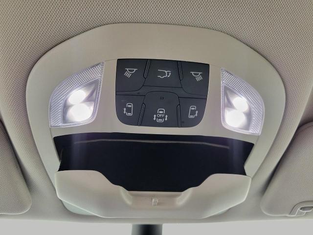 2023 Chrysler Pacifica Vehicle Photo in Kaukauna, WI 54130