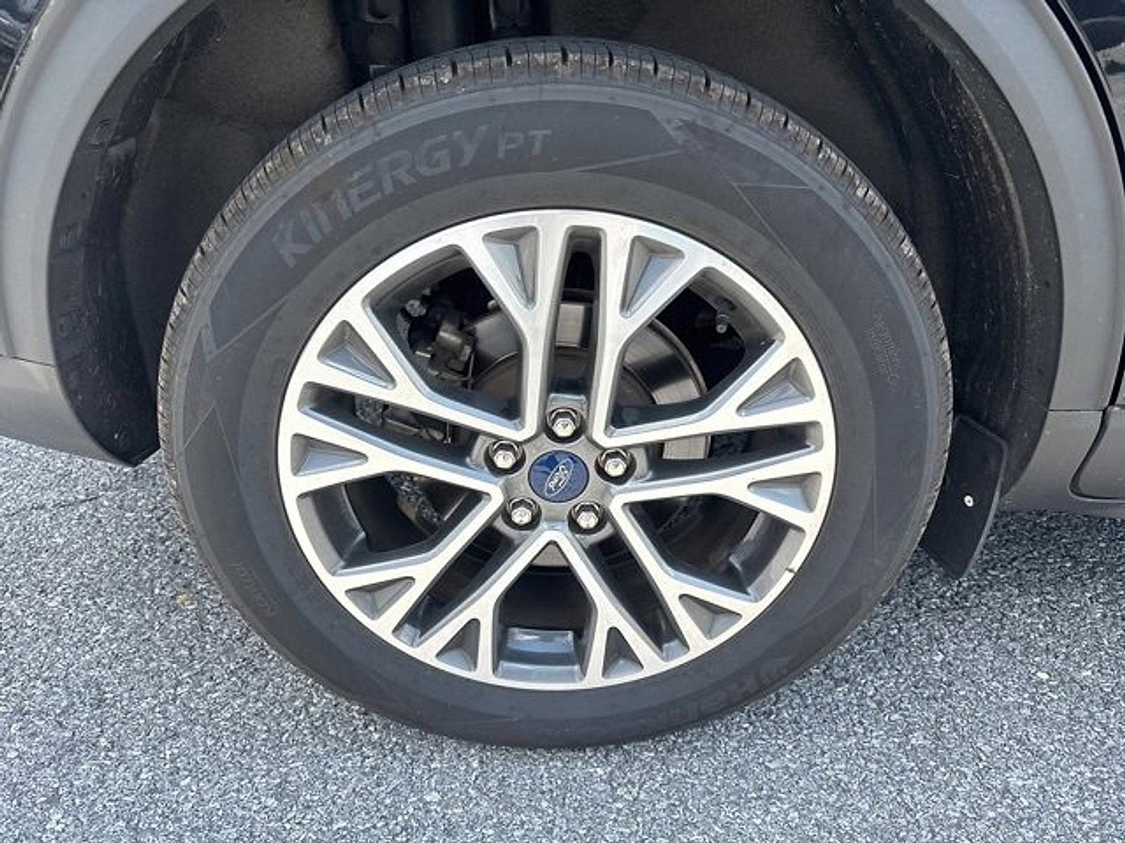 2020 Ford Escape Vehicle Photo in Harrisburg, PA 17111