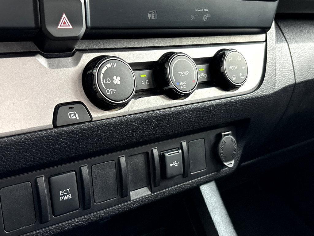2021 Toyota Tacoma 2WD Vehicle Photo in POOLER, GA 31322-3252