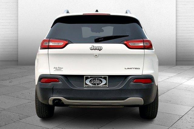 2015 Jeep Cherokee Vehicle Photo in KANSAS CITY, MO 64114-4502
