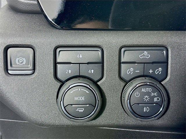2025 Chevrolet Silverado 3500 HD Vehicle Photo in PUYALLUP, WA 98371-4149