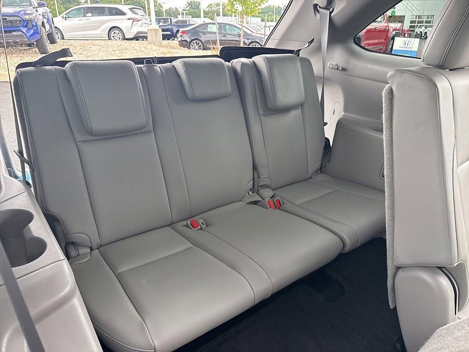 2018 Toyota Highlander Vehicle Photo in Harrisburg, PA 17111