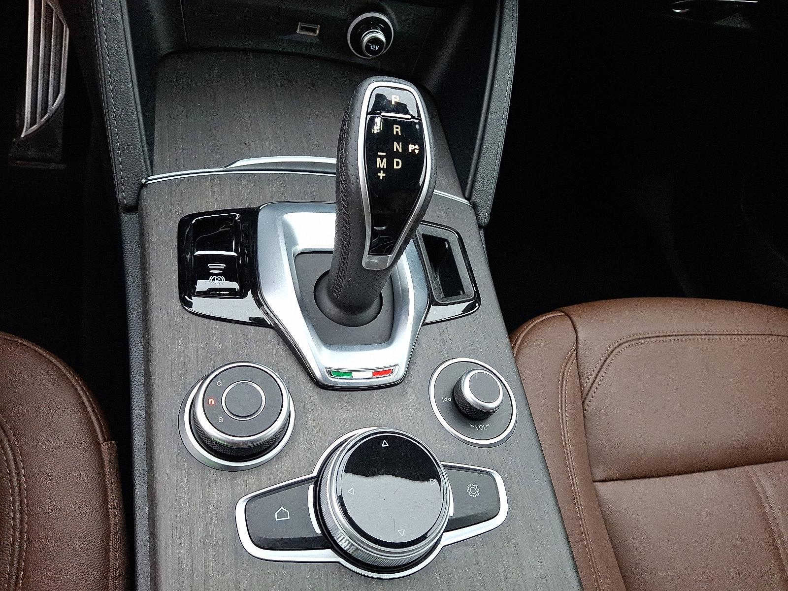 2022 Alfa Romeo Stelvio Vehicle Photo in Willow Grove, PA 19090