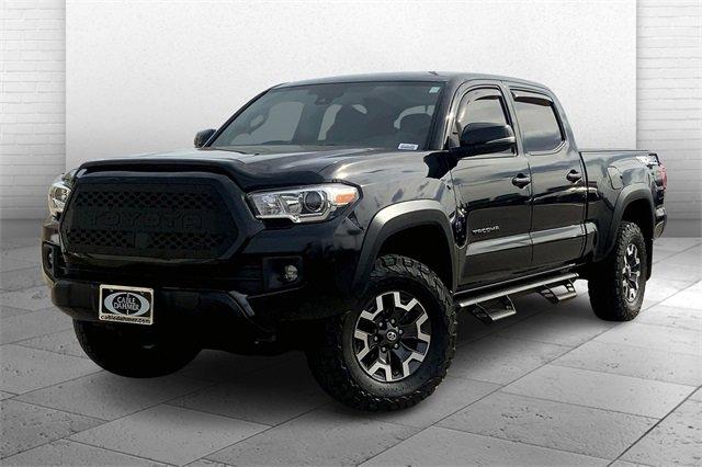 2018 Toyota Tacoma Vehicle Photo in TOPEKA, KS 66609-0000