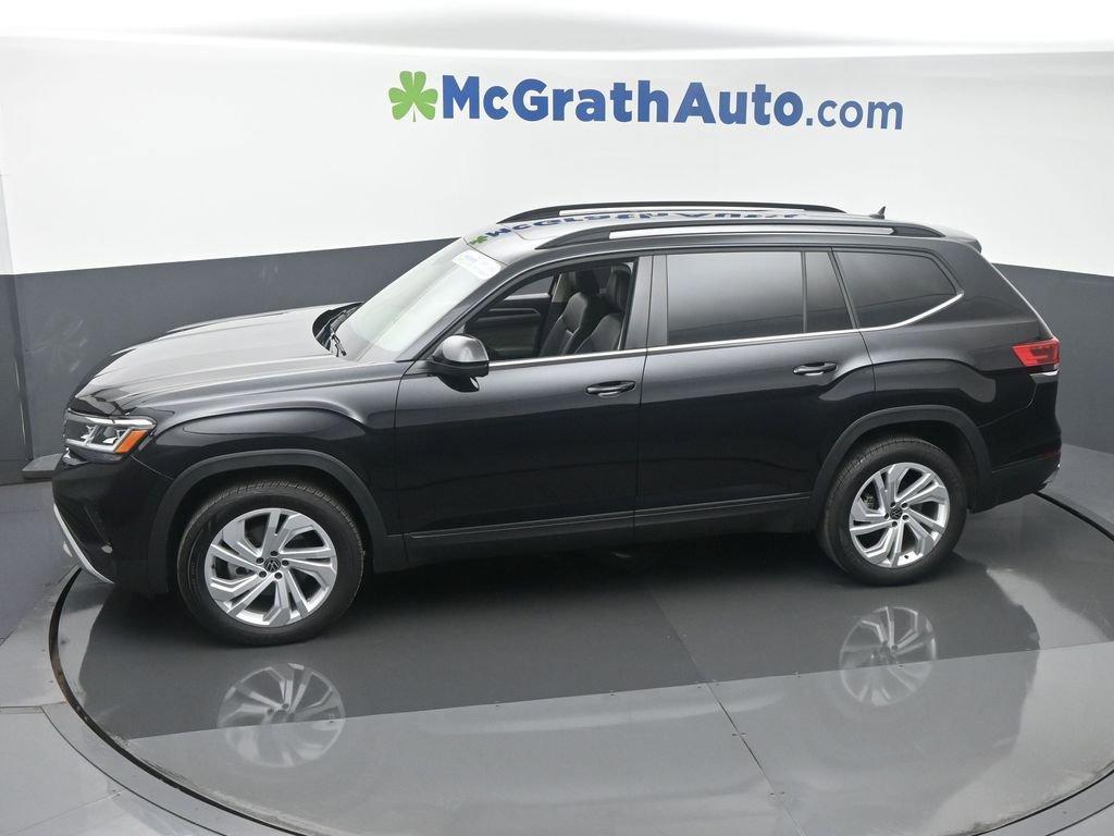 2023 Volkswagen Atlas Vehicle Photo in Marion, IA 52302