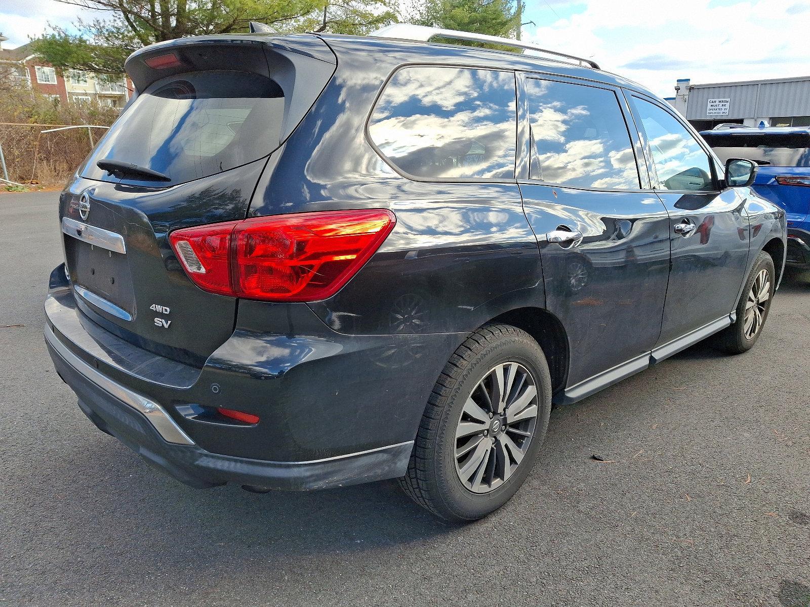 2019 Nissan Pathfinder Vehicle Photo in BETHLEHEM, PA 18017-9401