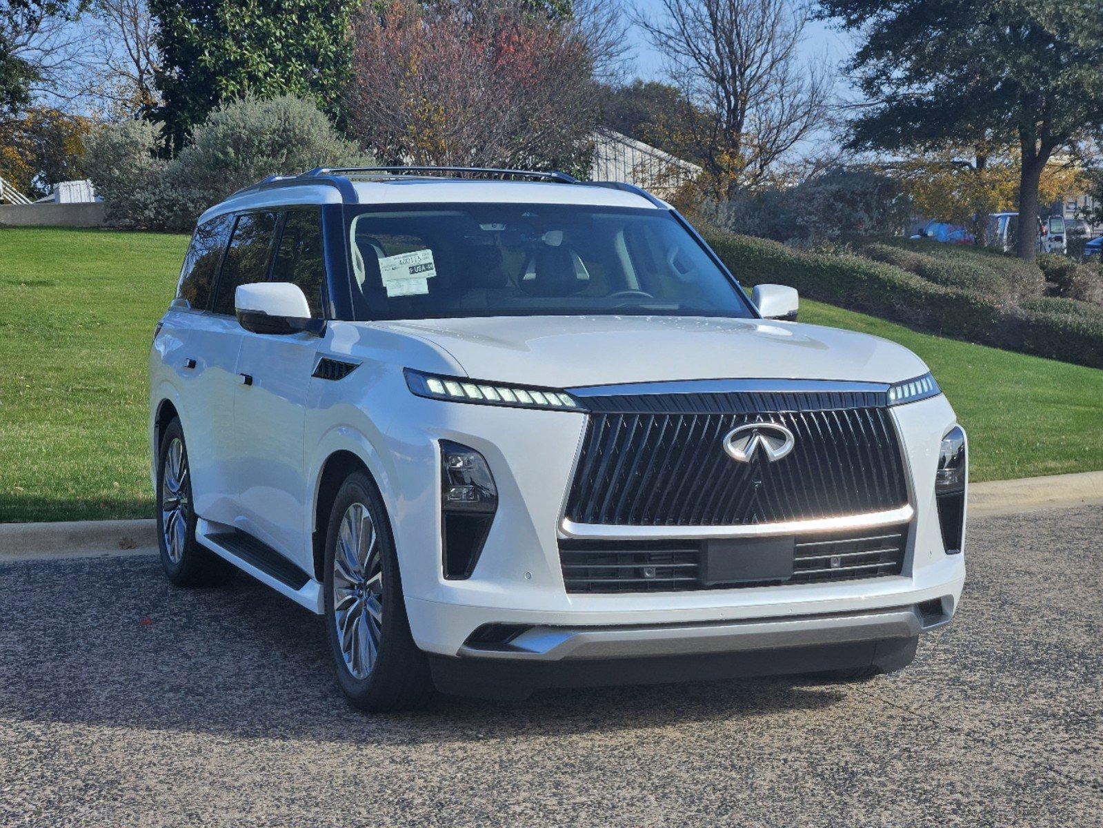 2025 INFINITI QX80 Vehicle Photo in Fort Worth, TX 76132