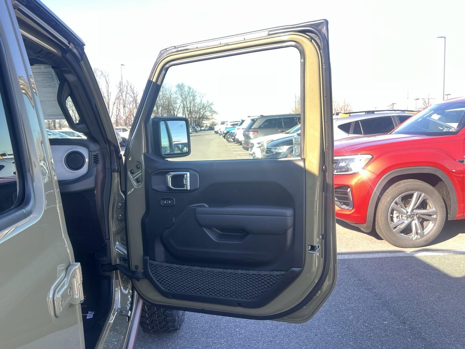 2025 Jeep Wrangler Vehicle Photo in Mechanicsburg, PA 17050-1707