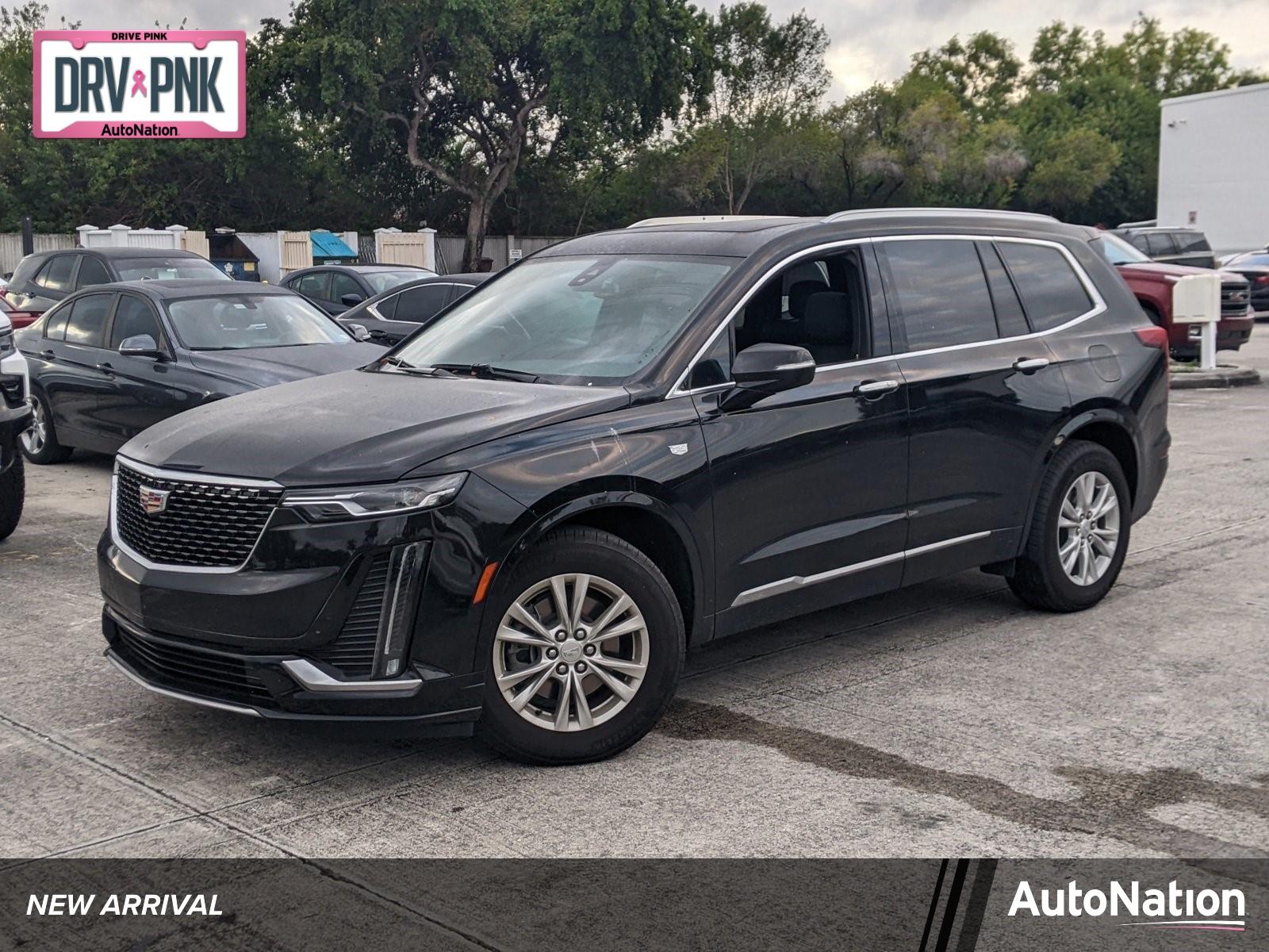 2024 Cadillac XT6 Vehicle Photo in PEMBROKE PINES, FL 33024-6534