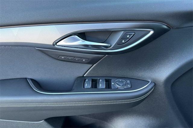 2025 Buick Envision Vehicle Photo in ELK GROVE, CA 95757-8703