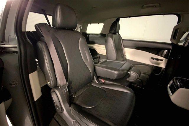 2022 Kia Carnival Vehicle Photo in KANSAS CITY, MO 64114-4502