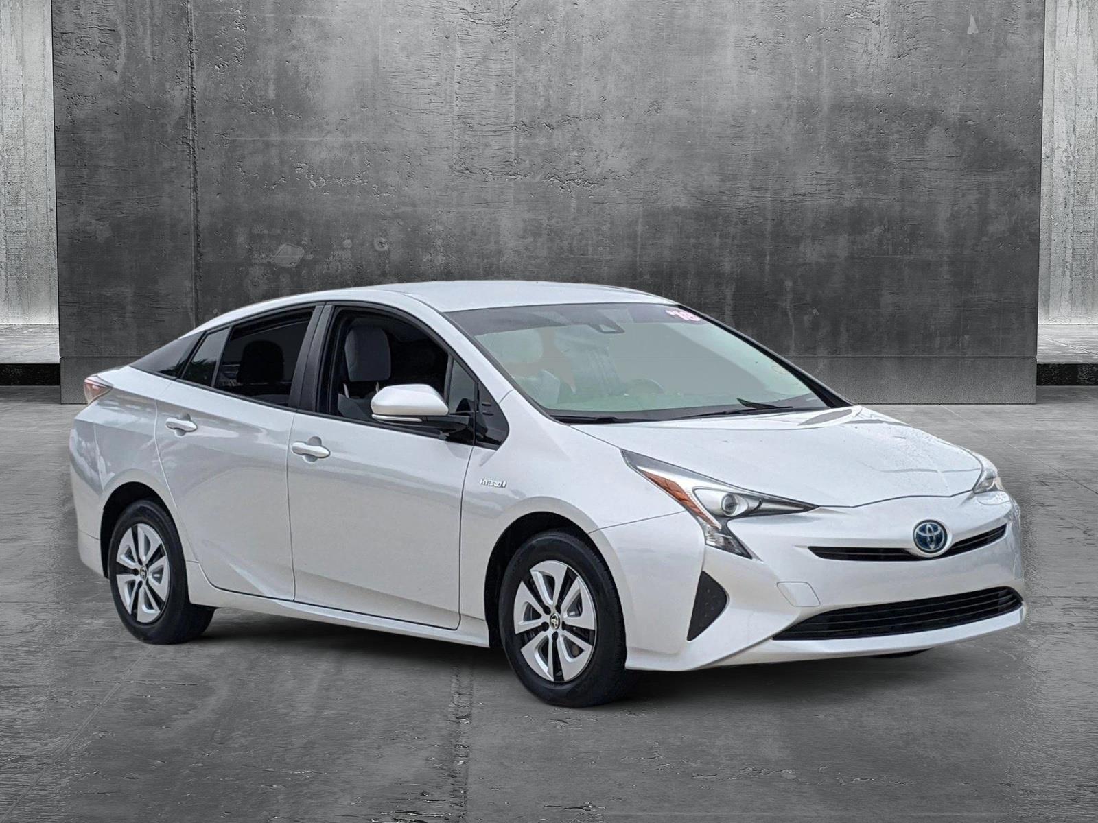 2018 Toyota Prius Vehicle Photo in Davie, FL 33331