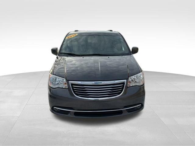 2015 Chrysler Town & Country Vehicle Photo in MEDINA, OH 44256-9631