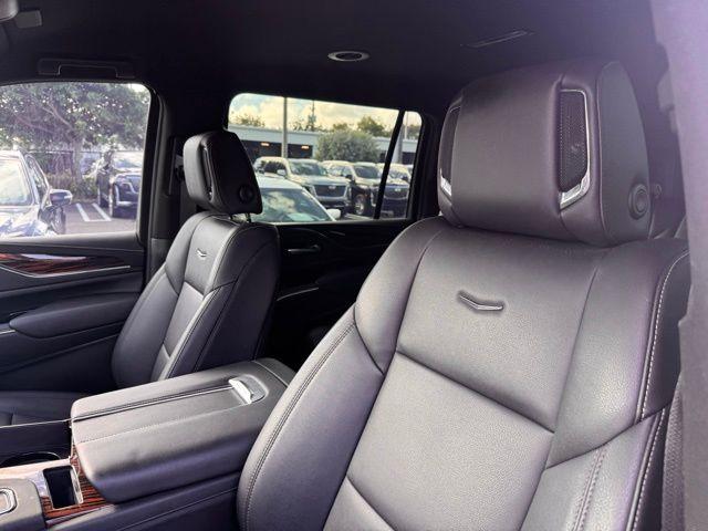 2011 Cadillac Escalade Vehicle Photo in DELRAY BEACH, FL 33483-3294