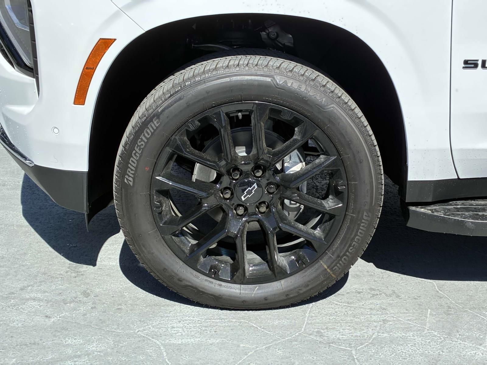 2025 Chevrolet Suburban Vehicle Photo in LOS ANGELES, CA 90007-3794