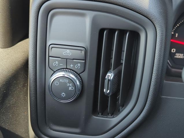 2024 GMC Sierra 3500 HD Vehicle Photo in PASADENA, CA 91107-3803