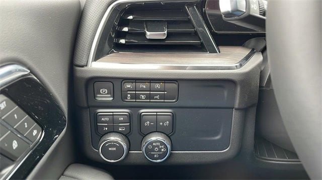 2025 Chevrolet Suburban Vehicle Photo in THOMPSONTOWN, PA 17094-9014