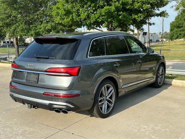 2025 Audi SQ7 Vehicle Photo in HOUSTON, TX 77090