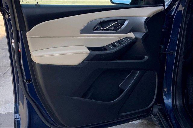 2022 Chevrolet Traverse Vehicle Photo in TOPEKA, KS 66609-0000