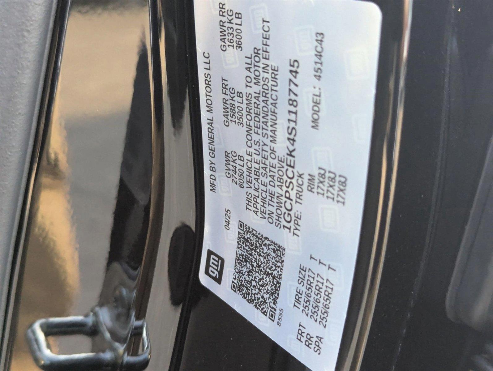 2025 Chevrolet Colorado Vehicle Photo in GREENACRES, FL 33463-3207