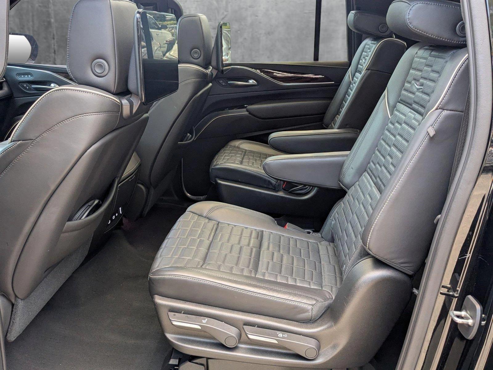 2021 Cadillac Escalade ESV Vehicle Photo in PEMBROKE PINES, FL 33024-6534
