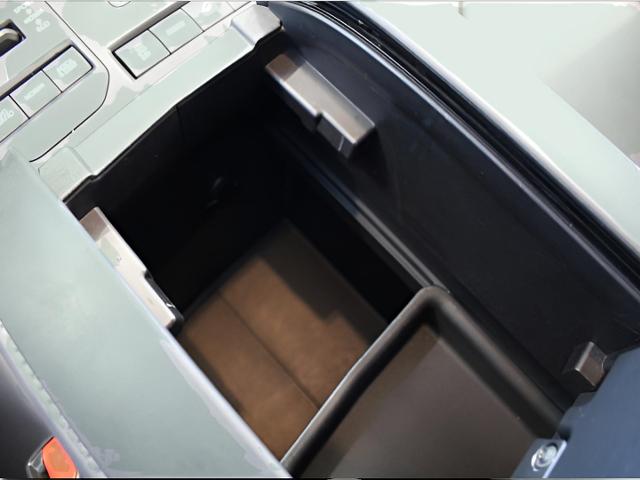 2021 Toyota Highlander Vehicle Photo in Green Bay, WI 54304