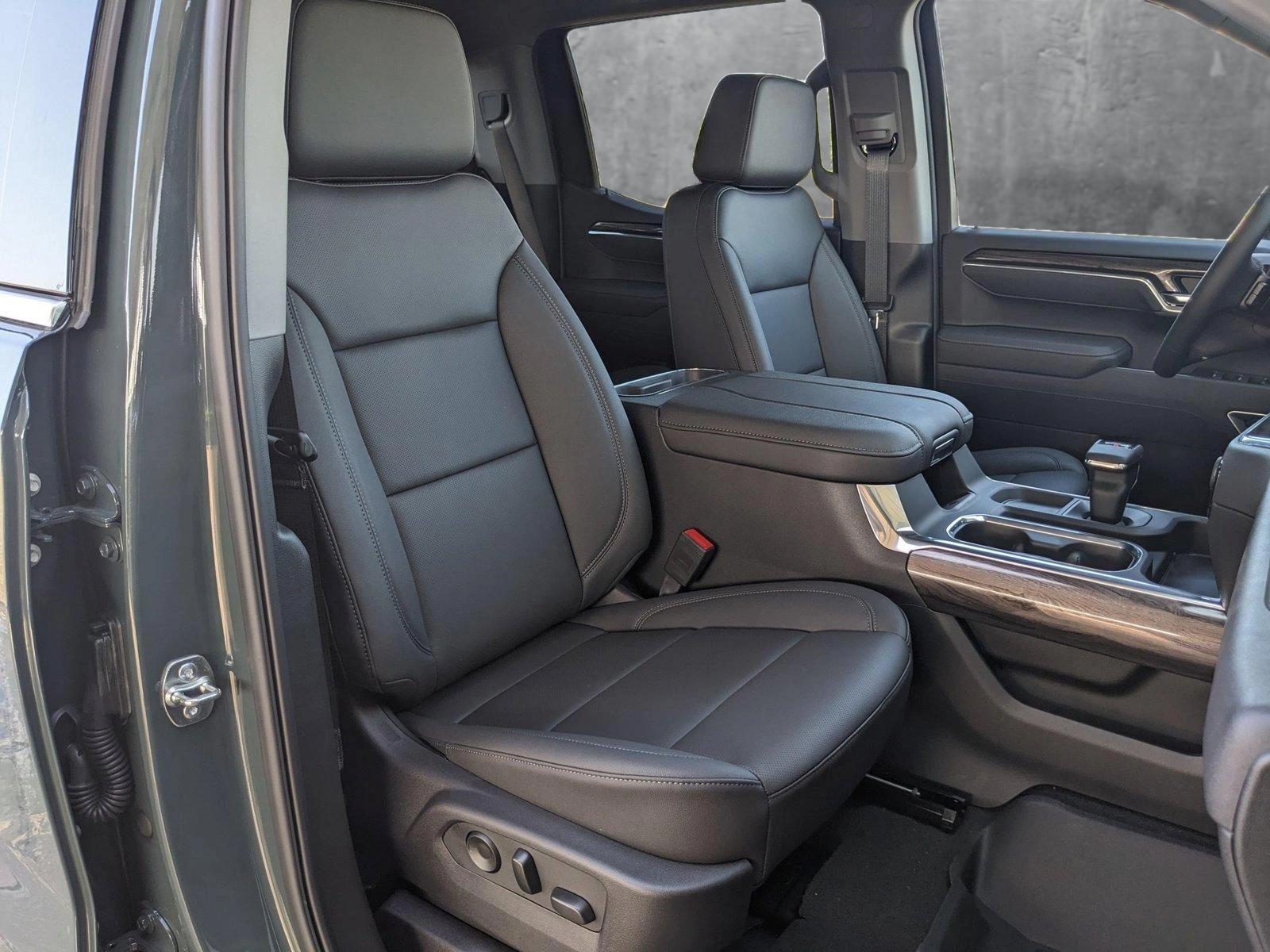 2025 Chevrolet Silverado 1500 Vehicle Photo in HOUSTON, TX 77034-5009