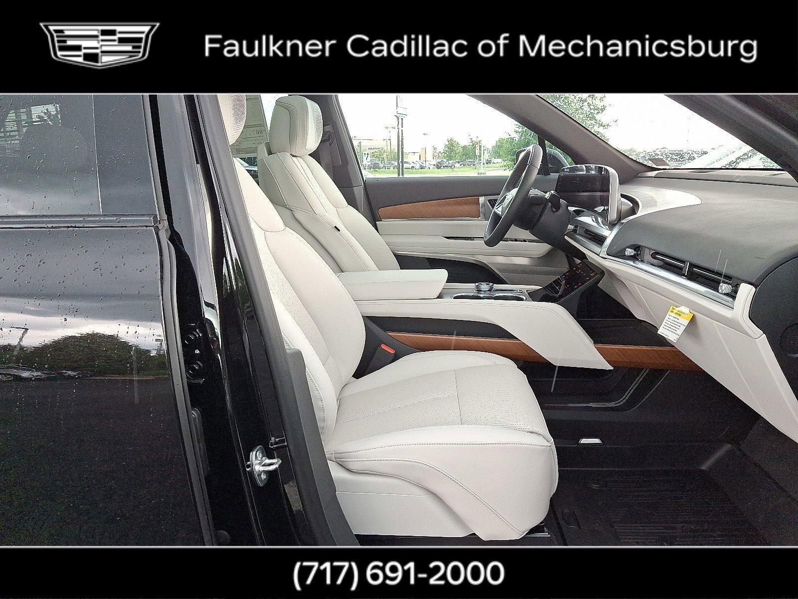 2026 Cadillac VISTIQ Vehicle Photo in MECHANICSBURG, PA 17050-1707