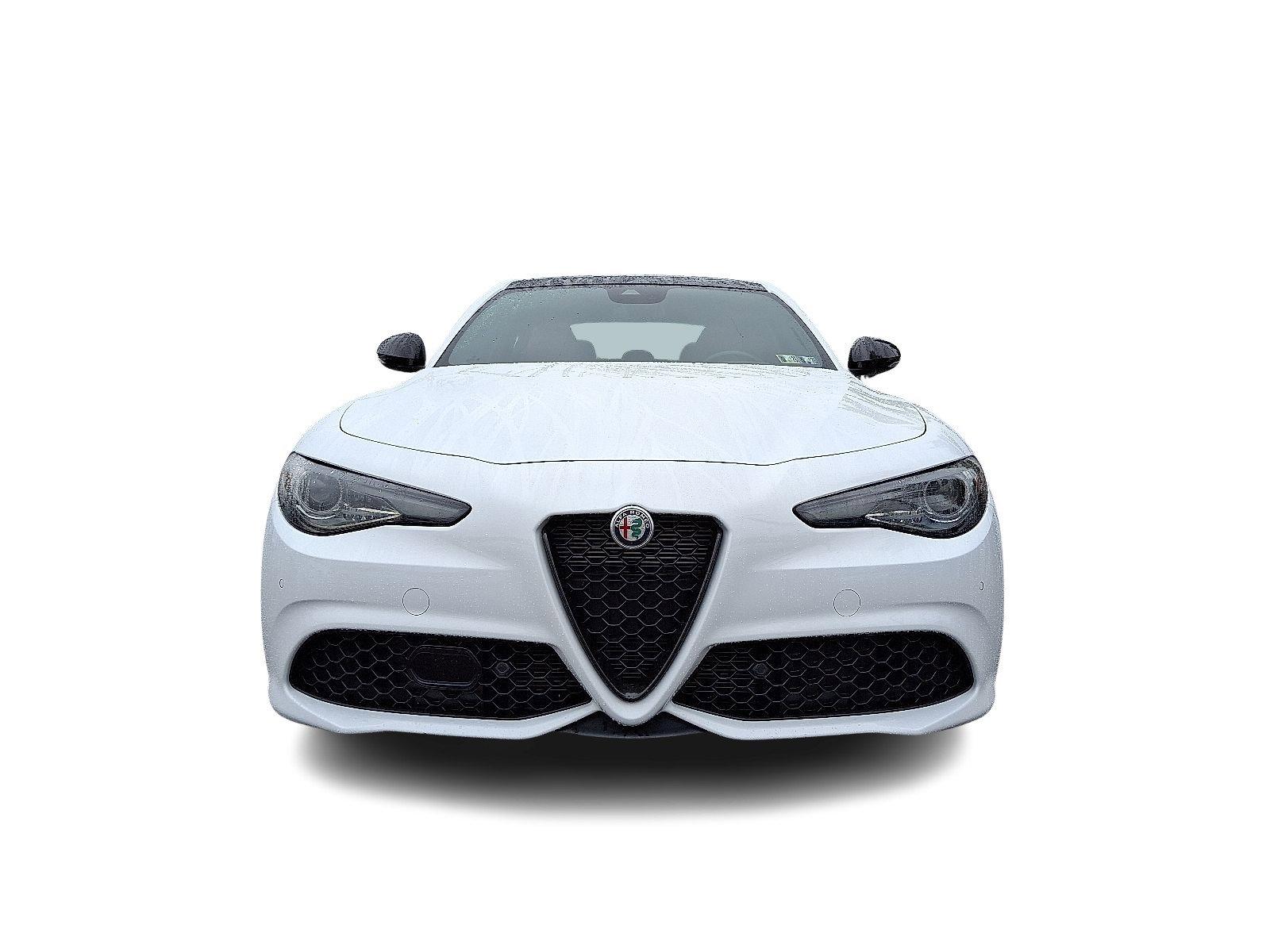 2022 Alfa Romeo Giulia Vehicle Photo in Willow Grove, PA 19090